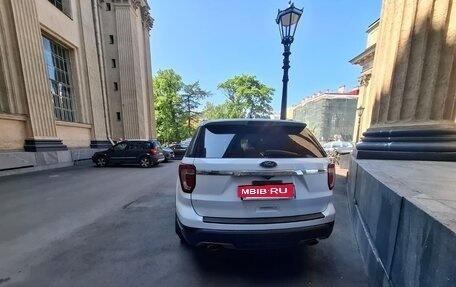Ford Explorer VI, 2019 год, 2 800 000 рублей, 3 фотография
