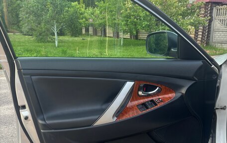Toyota Camry, 2008 год, 1 190 000 рублей, 11 фотография