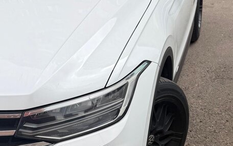 Volkswagen Tiguan II, 2021 год, 2 750 000 рублей, 4 фотография