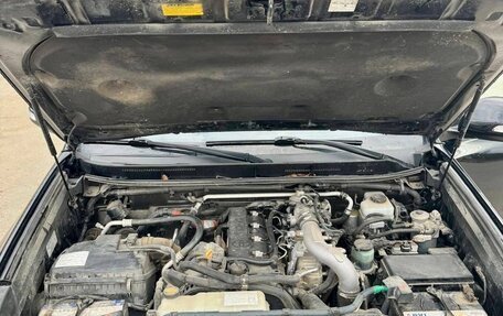 Toyota Land Cruiser Prado 150 рестайлинг 2, 2013 год, 3 000 000 рублей, 9 фотография