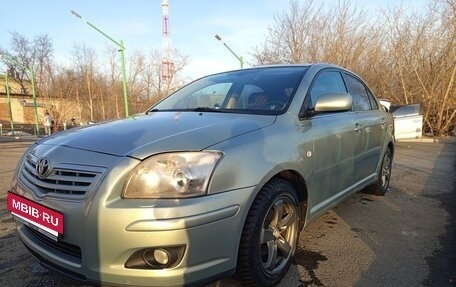 Toyota Avensis III рестайлинг, 2004 год, 650 000 рублей, 2 фотография