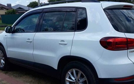 Volkswagen Tiguan I, 2015 год, 1 400 000 рублей, 2 фотография