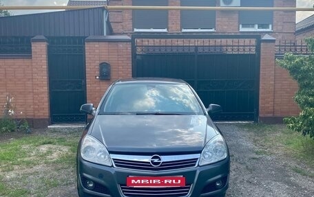 Opel Astra H, 2010 год, 660 000 рублей, 3 фотография