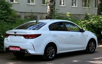 KIA Rio IV, 2021 год, 2 100 000 рублей, 1 фотография