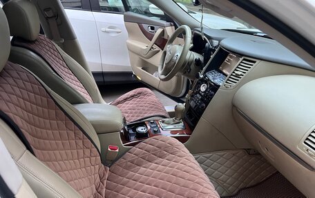 Infiniti QX70, 2016 год, 4 000 000 рублей, 25 фотография