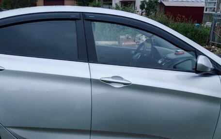 Hyundai Solaris II рестайлинг, 2014 год, 950 000 рублей, 9 фотография