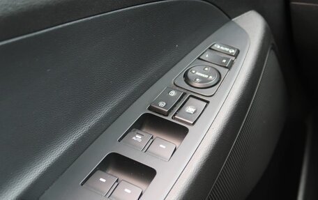 Hyundai Tucson III, 2018 год, 2 250 000 рублей, 21 фотография