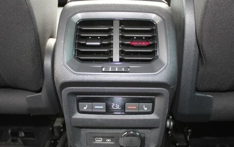 Volkswagen Tiguan II, 2021 год, 3 229 000 рублей, 22 фотография