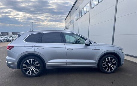 Volkswagen Touareg III, 2021 год, 6 200 000 рублей, 7 фотография