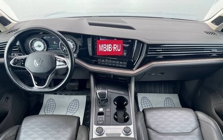 Volkswagen Touareg III, 2021 год, 6 200 000 рублей, 13 фотография