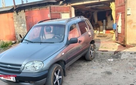 Chevrolet Niva I рестайлинг, 2005 год, 260 000 рублей, 3 фотография