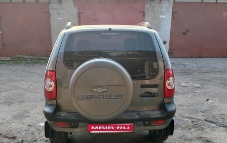 Chevrolet Niva I рестайлинг, 2005 год, 260 000 рублей, 7 фотография