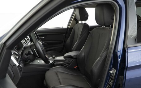 BMW 3 серия, 2017 год, 2 275 000 рублей, 10 фотография