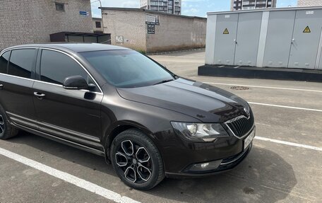 Skoda Superb III рестайлинг, 2014 год, 1 050 000 рублей, 8 фотография