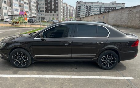 Skoda Superb III рестайлинг, 2014 год, 1 050 000 рублей, 13 фотография
