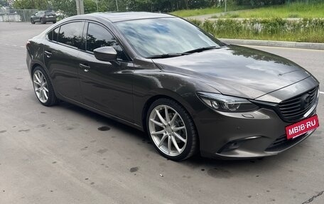 Mazda 6, 2016 год, 2 300 000 рублей, 3 фотография