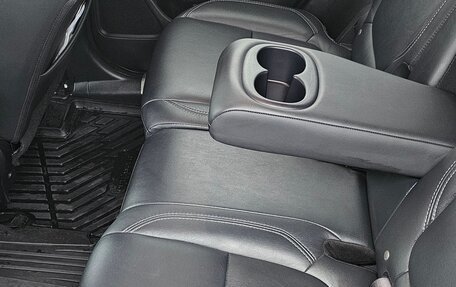 Mitsubishi Outlander III рестайлинг 3, 2021 год, 3 900 000 рублей, 6 фотография