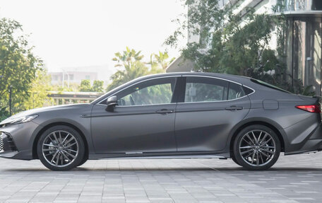 Toyota Camry, 2024 год, 3 990 000 рублей, 4 фотография