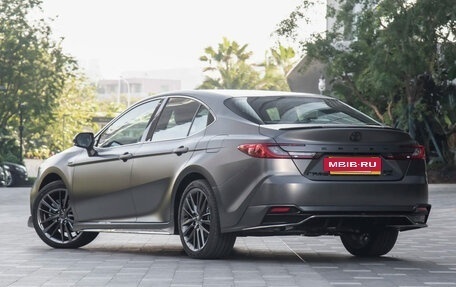 Toyota Camry, 2024 год, 3 990 000 рублей, 5 фотография