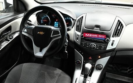 Chevrolet Cruze II, 2013 год, 870 000 рублей, 12 фотография