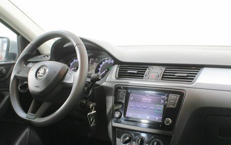 Skoda Rapid I, 2018 год, 1 330 000 рублей, 11 фотография