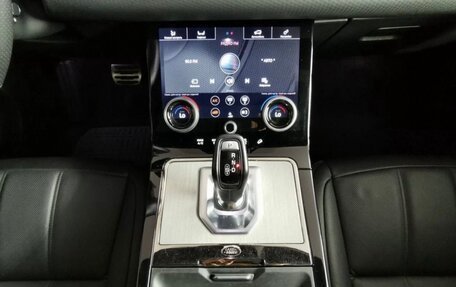 Land Rover Range Rover Evoque II, 2019 год, 3 500 000 рублей, 12 фотография