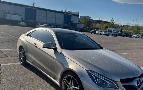 Mercedes-Benz E-Класс, 2015 год, 2 500 000 рублей, 2 фотография