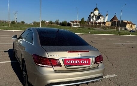 Mercedes-Benz E-Класс, 2015 год, 2 500 000 рублей, 4 фотография