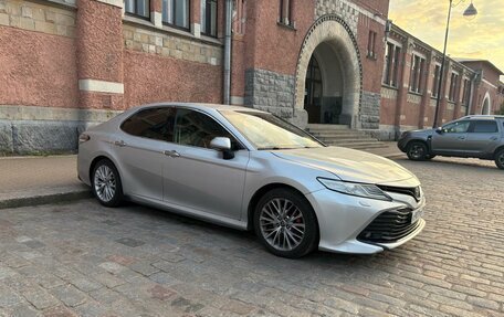 Toyota Camry, 2019 год, 2 800 000 рублей, 3 фотография