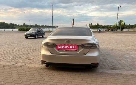 Toyota Camry, 2019 год, 2 800 000 рублей, 7 фотография