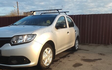 Renault Logan II, 2015 год, 700 000 рублей, 3 фотография