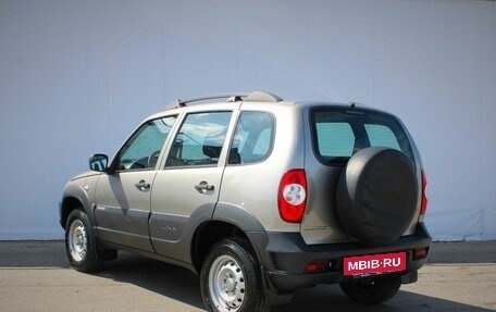 Chevrolet Niva I рестайлинг, 2018 год, 715 000 рублей, 5 фотография