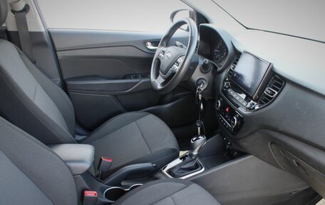 Hyundai Solaris II рестайлинг, 2021 год, 1 629 000 рублей, 12 фотография