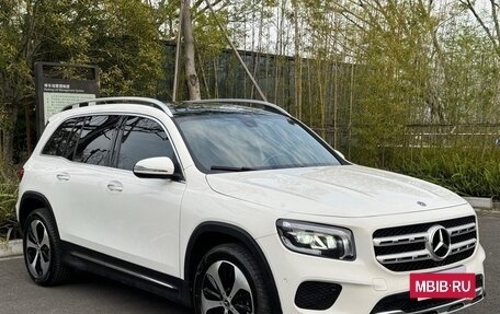 Mercedes-Benz GLB, 2022 год, 3 010 000 рублей, 2 фотография