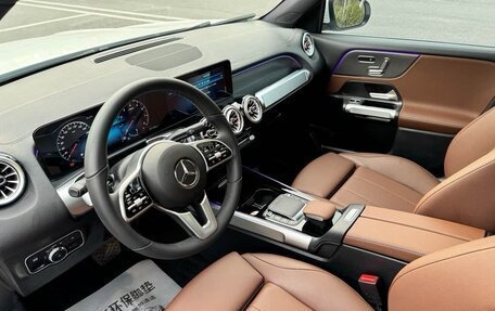 Mercedes-Benz GLB, 2022 год, 3 010 000 рублей, 12 фотография