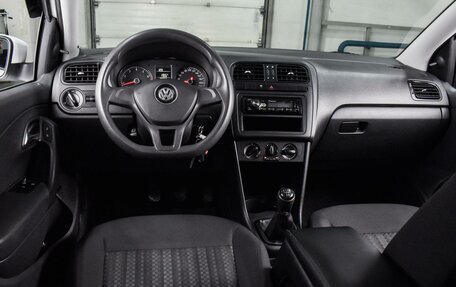 Volkswagen Polo VI (EU Market), 2017 год, 970 000 рублей, 6 фотография