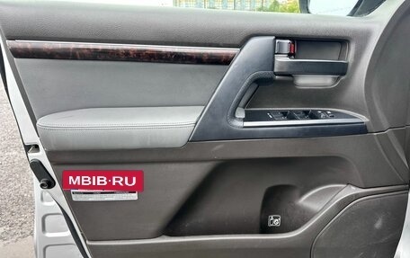 Toyota Land Cruiser 200, 2008 год, 2 600 000 рублей, 13 фотография