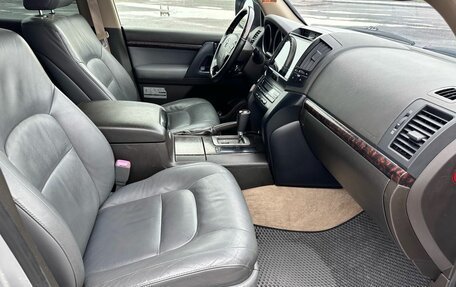 Toyota Land Cruiser 200, 2008 год, 2 600 000 рублей, 24 фотография