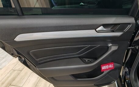 Volkswagen Passat B8 рестайлинг, 2019 год, 2 950 000 рублей, 13 фотография