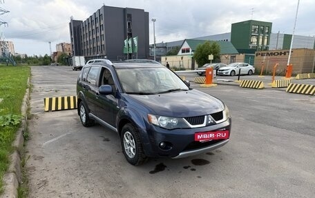 Mitsubishi Outlander III рестайлинг 3, 2008 год, 890 000 рублей, 2 фотография