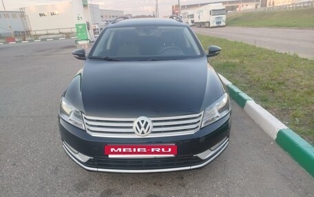 Volkswagen Passat B7, 2011 год, 1 150 088 рублей, 2 фотография