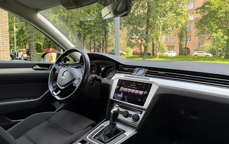 Volkswagen Passat B8 рестайлинг, 2018 год, 2 200 000 рублей, 5 фотография