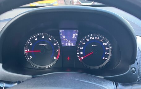 Hyundai Solaris II рестайлинг, 2011 год, 590 000 рублей, 5 фотография