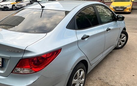Hyundai Solaris II рестайлинг, 2011 год, 590 000 рублей, 9 фотография