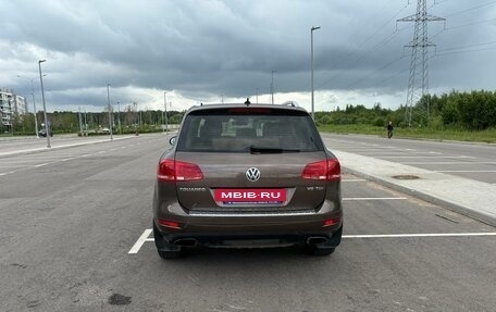 Volkswagen Touareg III, 2012 год, 2 050 000 рублей, 3 фотография