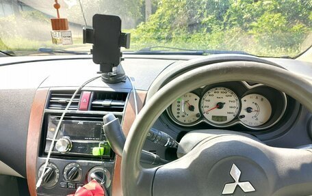 Mitsubishi Colt VI рестайлинг, 2004 год, 430 000 рублей, 9 фотография