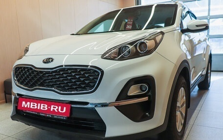 KIA Sportage IV рестайлинг, 2018 год, 2 150 000 рублей, 5 фотография
