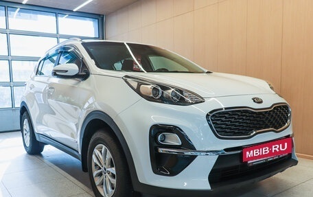 KIA Sportage IV рестайлинг, 2018 год, 2 150 000 рублей, 3 фотография