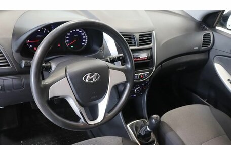 Hyundai Solaris II рестайлинг, 2012 год, 696 000 рублей, 6 фотография