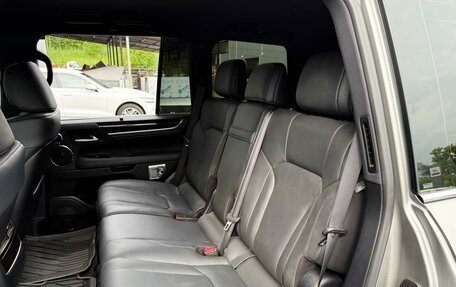 Lexus LX III, 2020 год, 10 575 000 рублей, 9 фотография